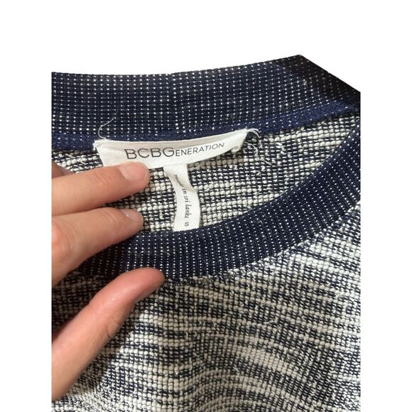 BCBGeneration Colorblock Women Dark Navy White 3d Textured Knit Sweater Dress S - Picture 6 of 13